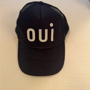 Clare V Trucker ‘Oui' Hat (Navy)